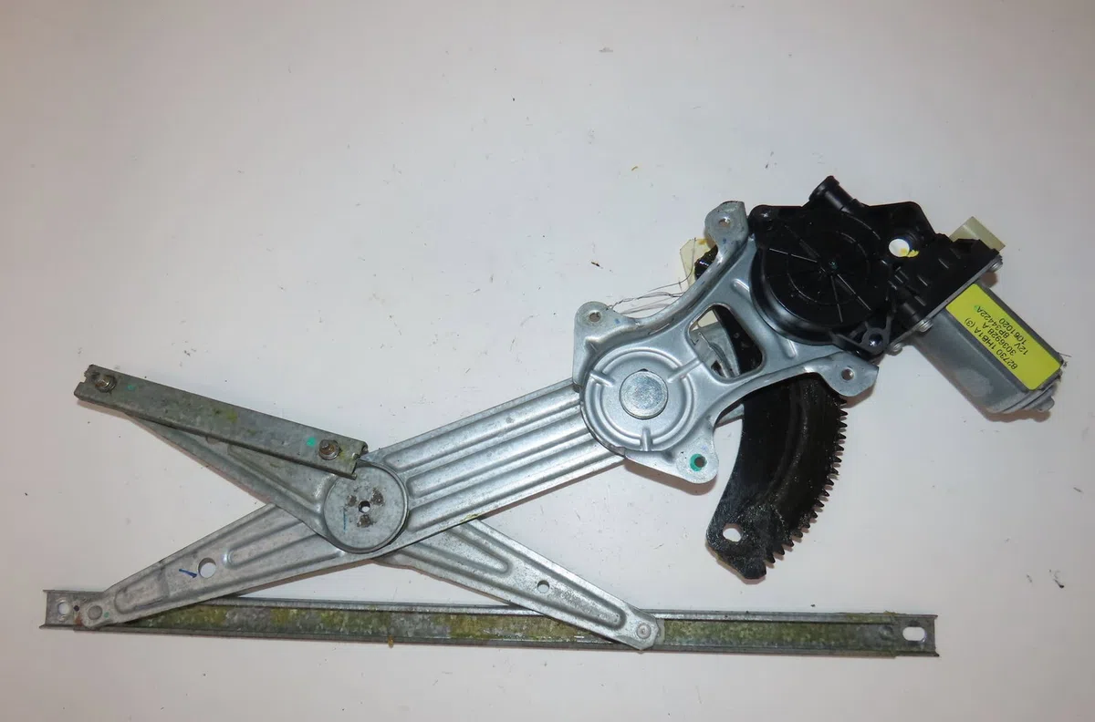 Mecanisme  moteur lève-glace avant droit Nissan NOTE (E12) 1.5 dci (2013) occasion