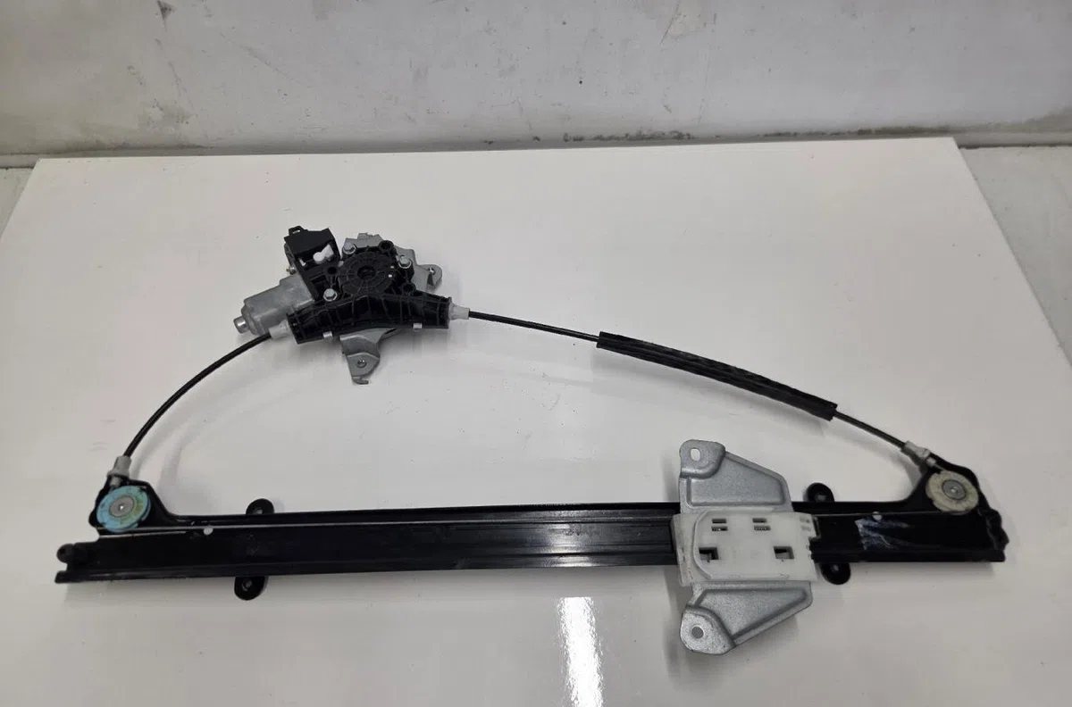 Mecanisme  moteur lève-glace avant droit NISSAN NV200 occasion
