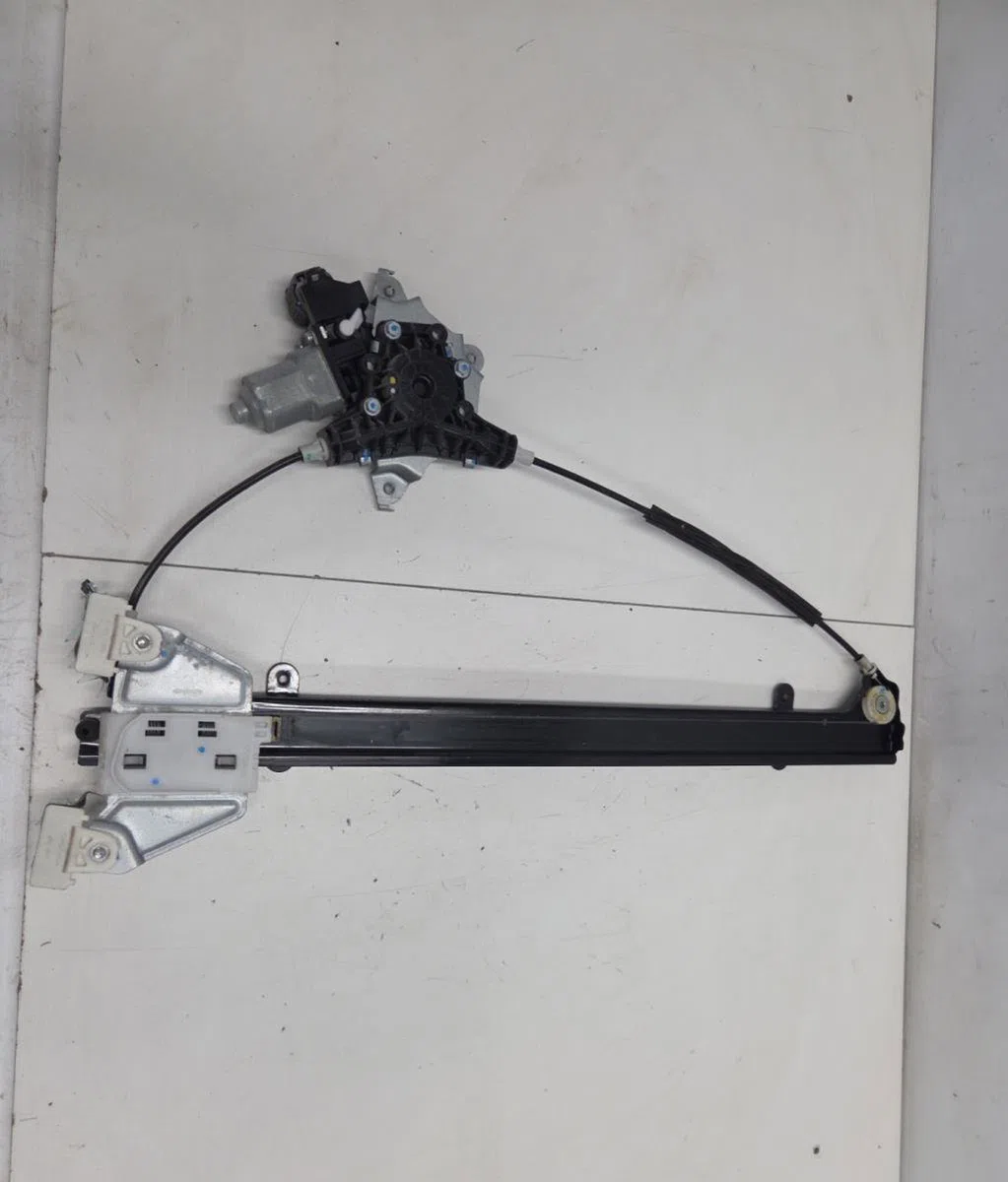 Mecanisme  moteur lève-glace avant droit NISSAN NV200 occasion