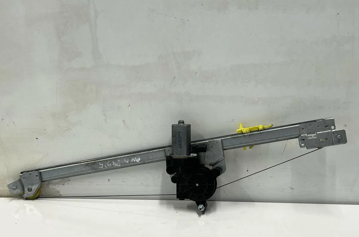 Mecanisme moteur lève-glace avant droit NISSAN PRIMASTAR 1 PHASE 2 occasion