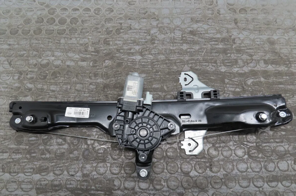 Mecanisme moteur lève-glace avant droit Nissan QASHQAI II SUV (J11, J11_) 1.6 dci all mode 4x4-i (2013) occasion