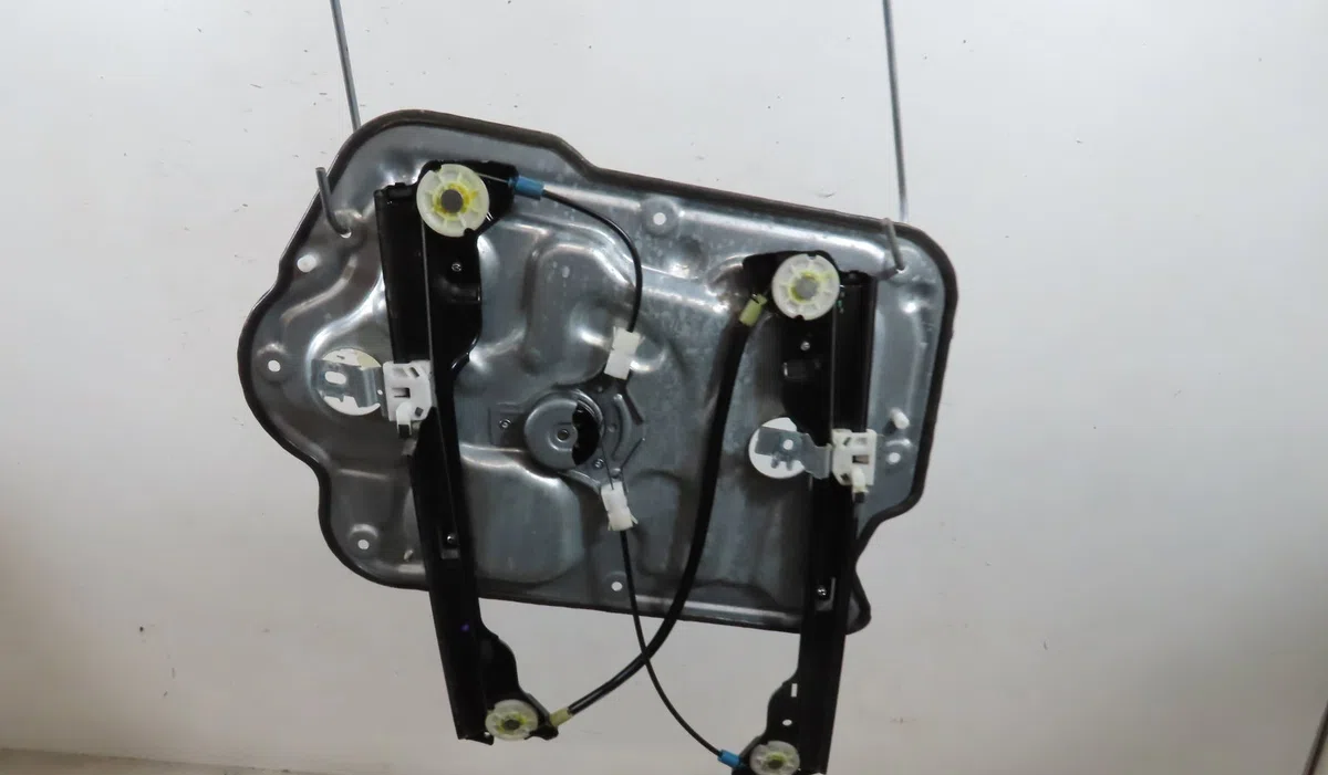 Mecanisme  moteur lève-glace avant droit Nissan QASHQAI - QASHQAI 2 I (J10, NJ10, JJ10E) 1.6 dci (2011-2013) 5 portes oc