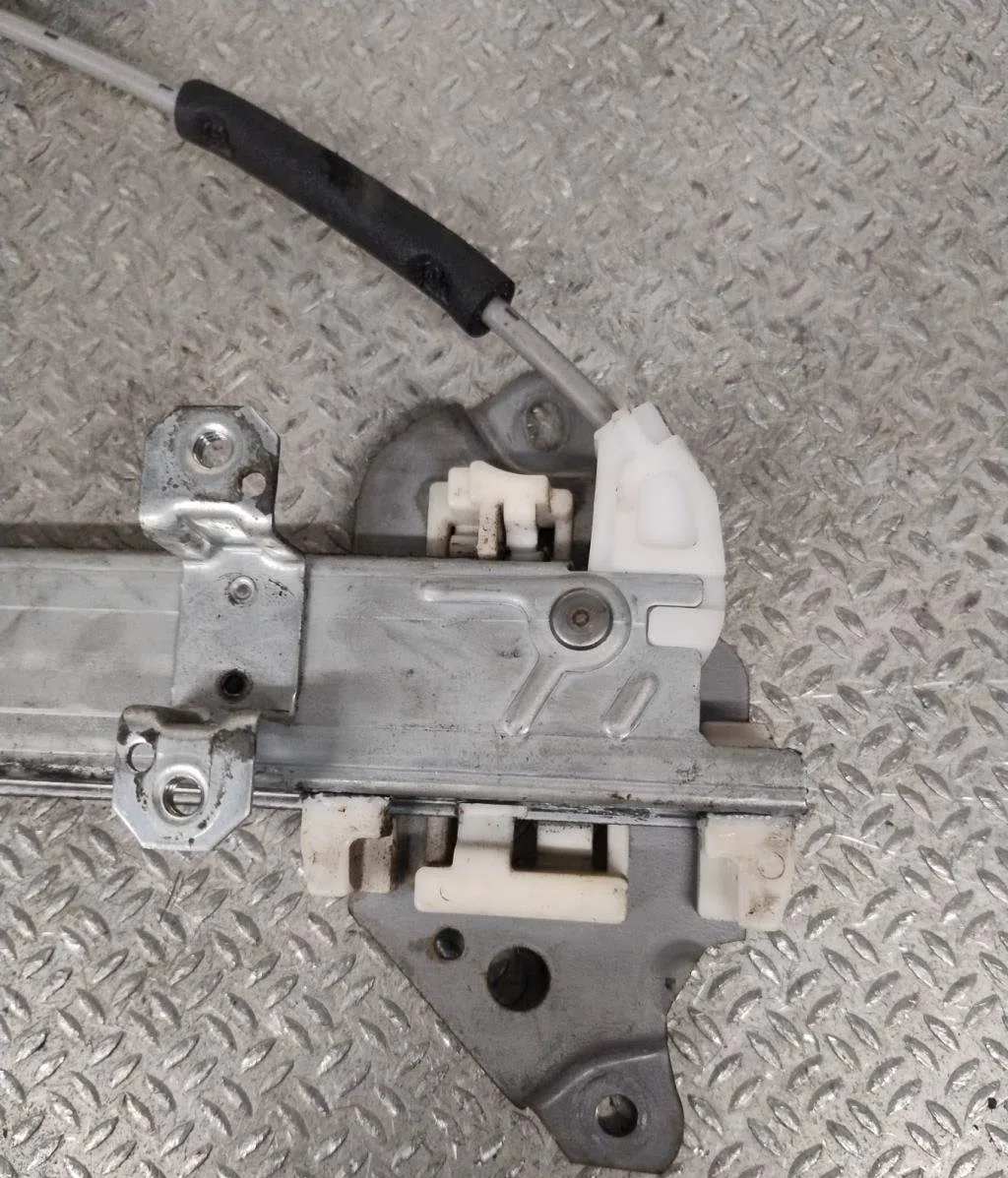 Mecanisme  moteur lève-glace avant droit Nissan X-TRAIL I (T30) 2.2 dci (2003-2013) occasion