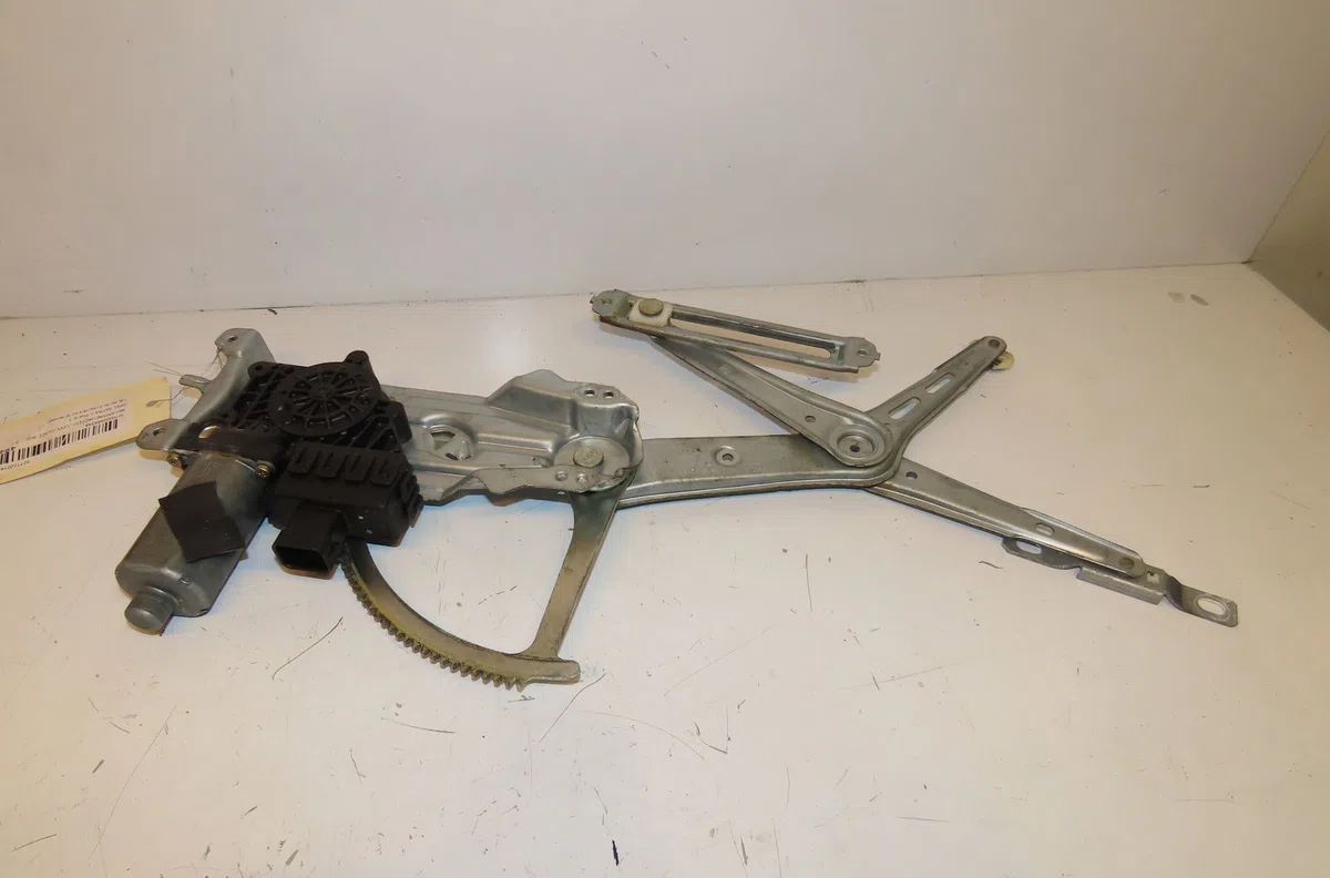Mecanisme moteur lève-glace avant droit Opel ASTRA G 3-5 portes (T98) 1.8 16v (f08, f48) (1998-2000) occasion