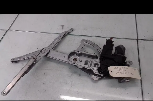 Mecanisme  moteur lève-glace avant droit Opel CORSA C (X01) 1.7 dti (f08, f68) (2000-2009) 5 portes occasion