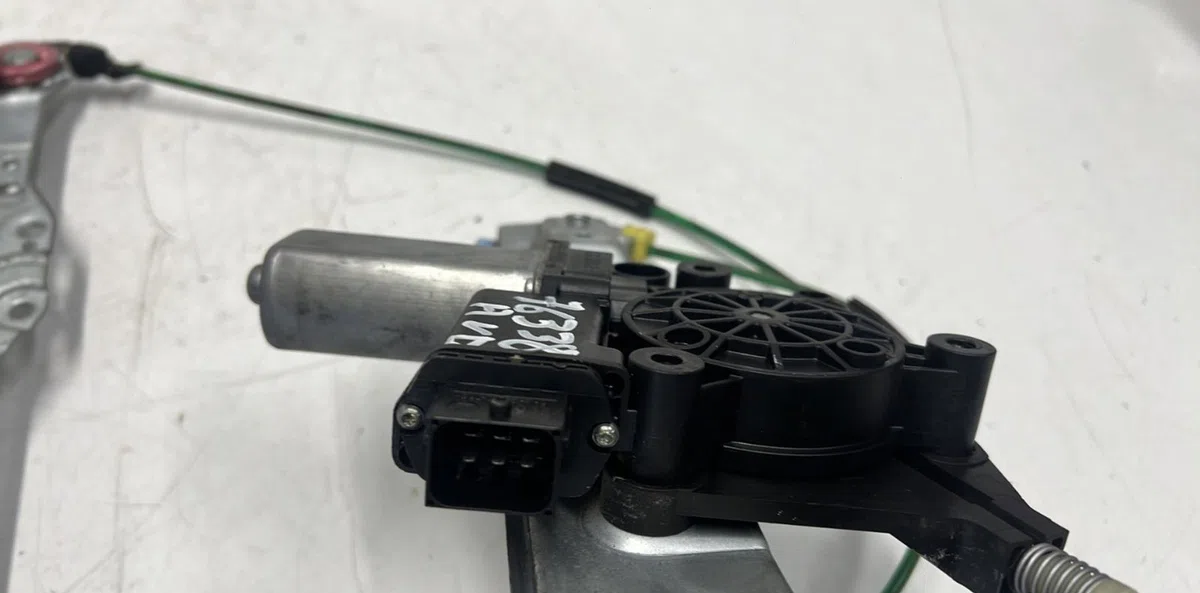 Mecanisme  moteur lève-glace avant droit OPEL CORSA D PHASE 1 occasion