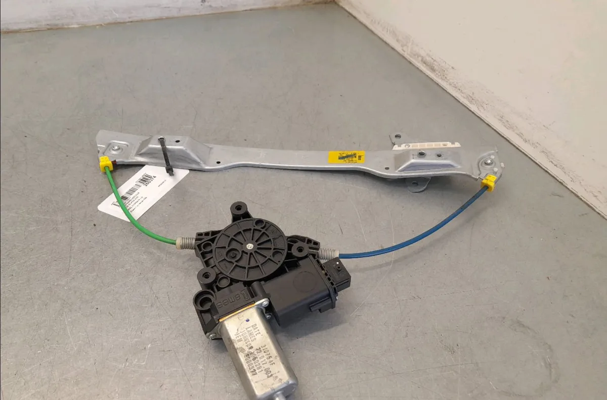 Mecanisme moteur lève-glace avant droit Opel CORSA D (S07) 1.4 (l08, l68) (2006-2014) occasion