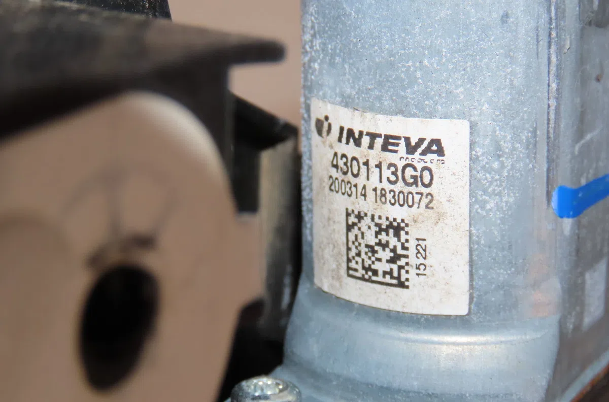 Mecanisme  moteur lève-glace avant droit Opel CORSA F 1.5 (68) (2019) occasion