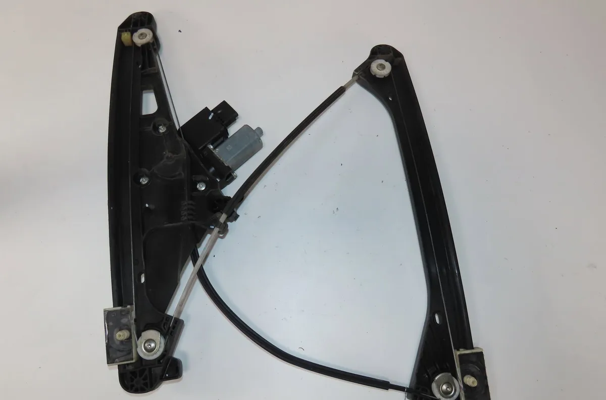 Mecanisme moteur lève-glace avant droit Opel GRANDLAND - GRANDLAND X (A18, P1UO) 1.2 (75) (2017) occasion