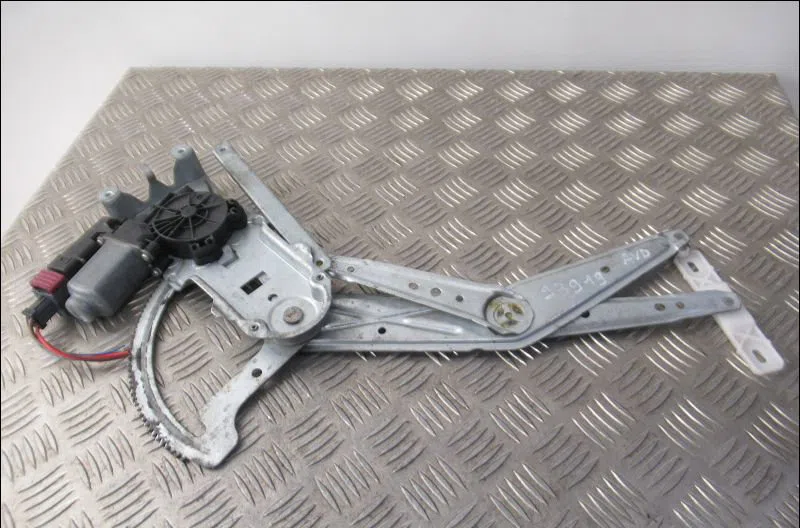 Mecanisme  moteur lève-glace avant droit Opel MERIVA A Monospace (X03) 1.7 cdti (e75) (2003-2010) occasion