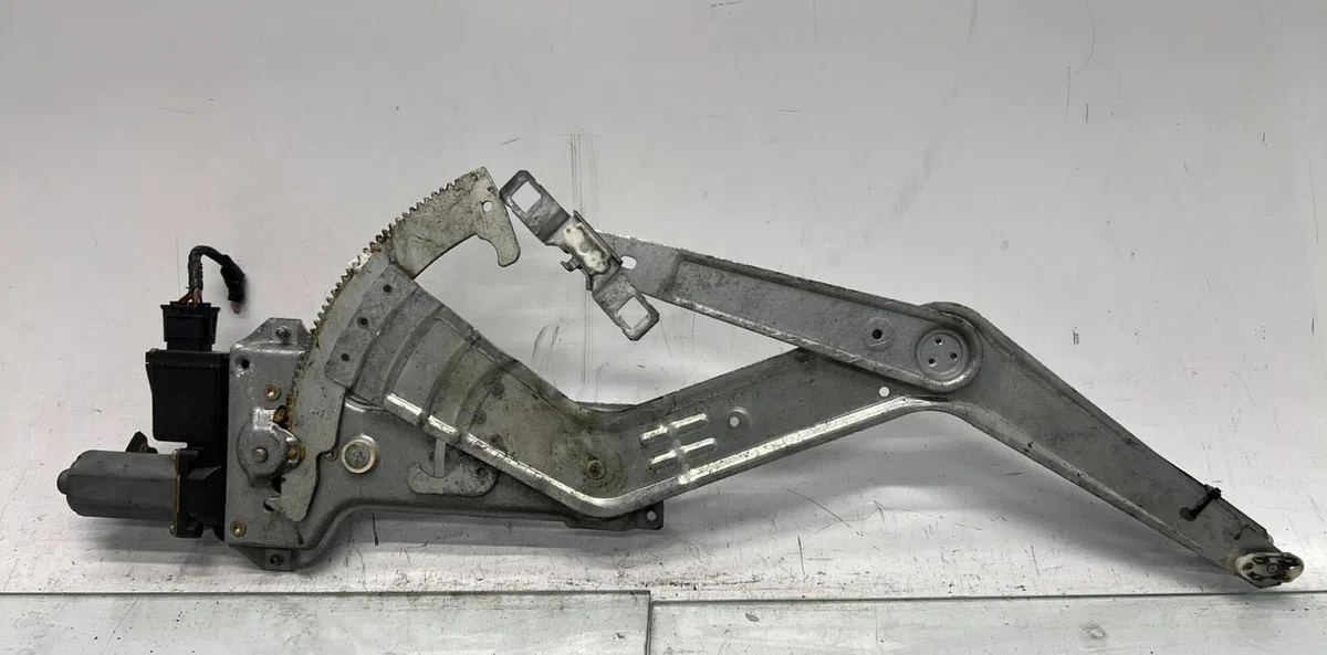 Mecanisme  moteur lève-glace avant droit OPEL MERIVA A PHASE 1 occasion