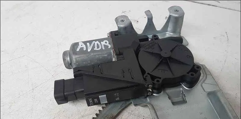 Mecanisme  moteur lève-glace avant droit OPEL MERIVA I occasion