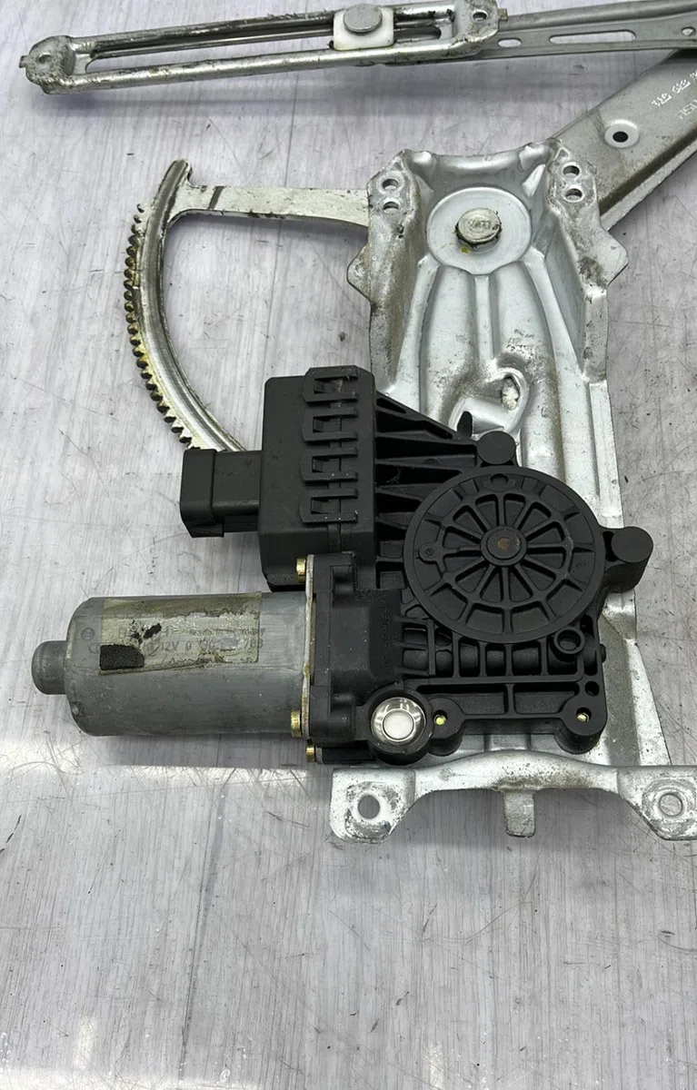Mecanisme  moteur lève-glace avant droit OPEL ZAFIRA A PHASE 1 occasion