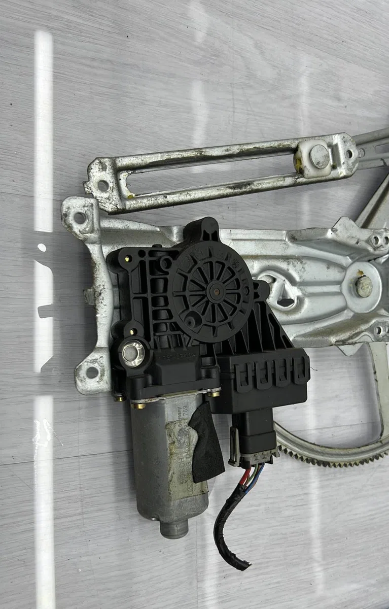 Mecanisme  moteur lève-glace avant droit OPEL ZAFIRA A PHASE 1 occasion