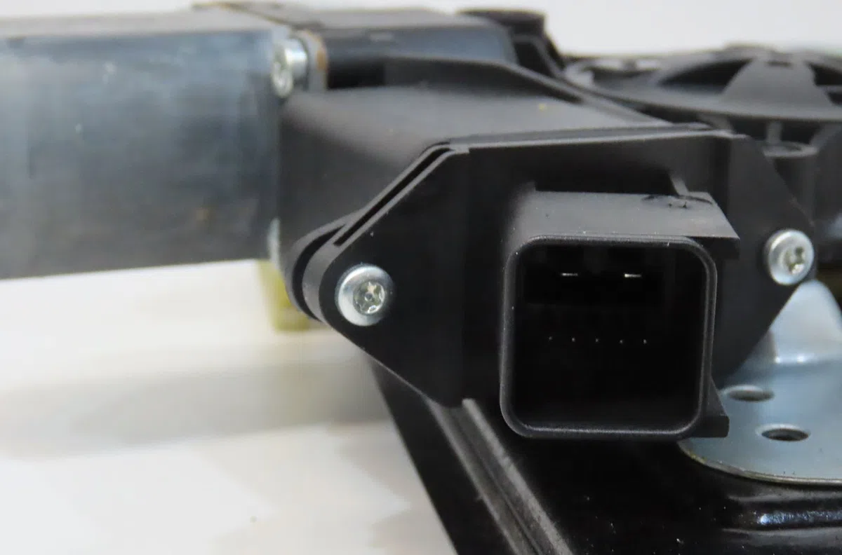 Mecanisme  moteur lève-glace avant droit Opel ZAFIRA TOURER C (P12) 2.0 cdti (75) (2011) occasion