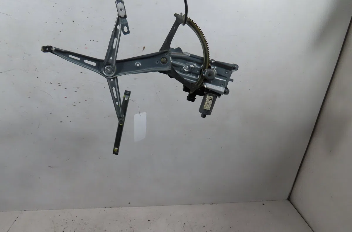 Mecanisme moteur lève-glace avant droit Opel ZAFIRA - ZAFIRA FAMILY B (A05) 1.7 cdti (m75) (2008-2015) 5 portes occasio