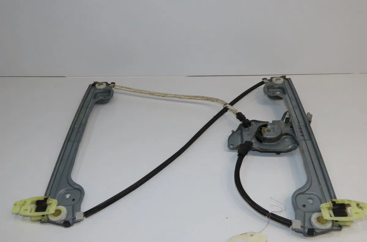 Mecanisme  moteur lève-glace avant droit Peugeot 1007 (KM_) 1.6 16v (2005) occasion