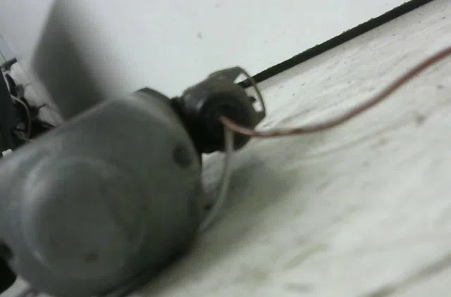 Mecanisme  moteur lève-glace avant droit PEUGEOT 106 occasion