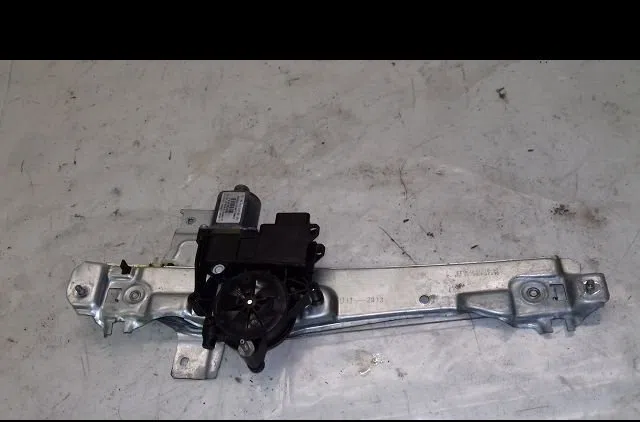 Mecanisme moteur lève-glace avant droit Peugeot 2008 I (CU_) 1.2 vti (2013-2018) occasion