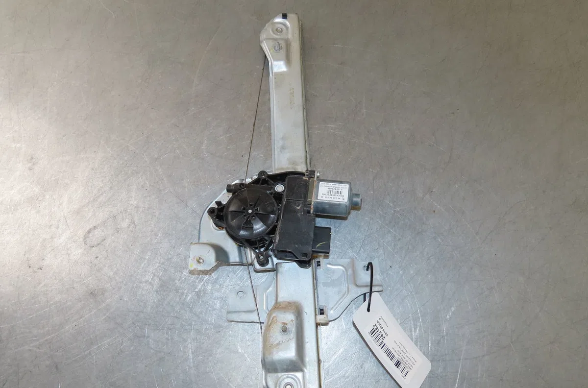 Mecanisme  moteur lève-glace avant droit Peugeot 2008 I (CU_) 1.6 hdi (2013) occasion
