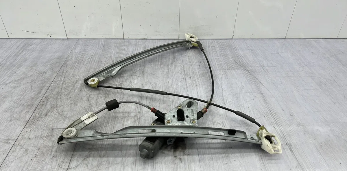 Mecanisme  moteur lève-glace avant droit PEUGEOT 206 PHASE 1 occasion