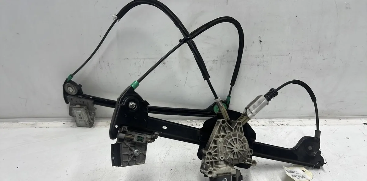 Mecanisme moteur lève-glace avant droit PEUGEOT 206 PHASE 2 CABRIOLET occasion
