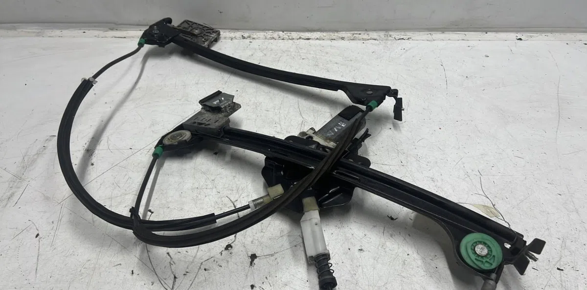 Mecanisme  moteur lève-glace avant droit PEUGEOT 206 PHASE 2 CABRIOLET occasion