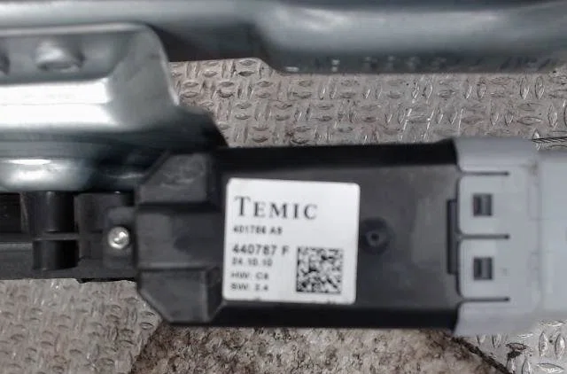 Mecanisme  moteur lève-glace avant droit PEUGEOT 207  207 PHASE 2 occasion