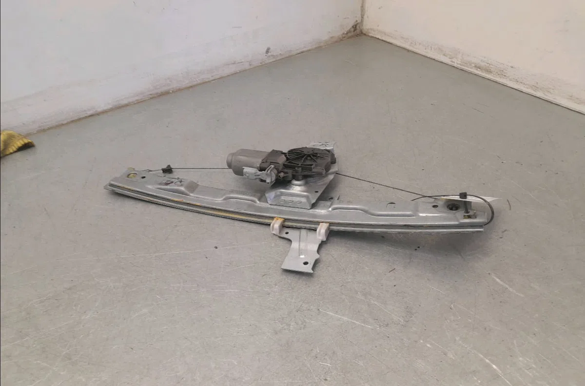 Mecanisme  moteur lève-glace avant droit Peugeot 207-207 (WA_, WC_) 1.4 (2006-2013) 5 portes occasion