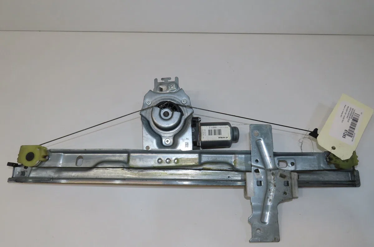 Mecanisme  moteur lève-glace avant droit Peugeot 207-207 (WA_, WC_) 1.4 hdi (2006-2015) 5 portes occasion