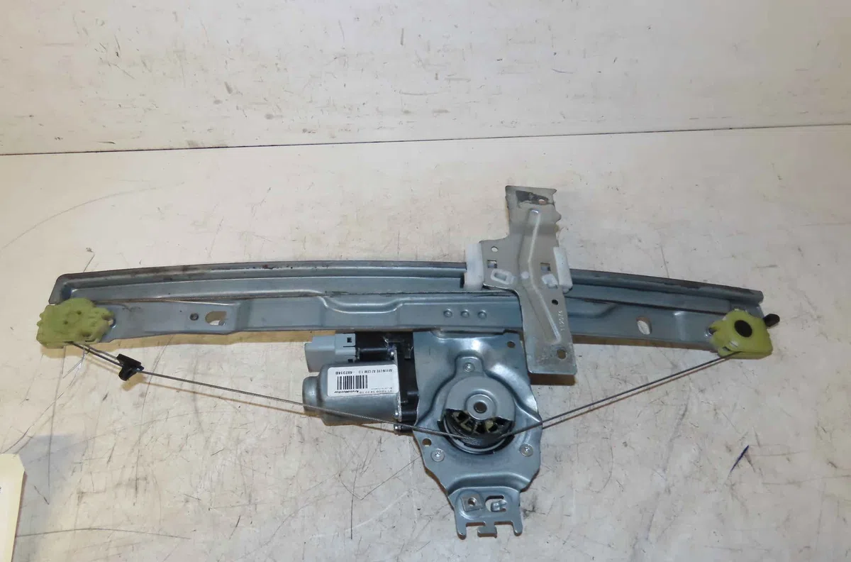 Mecanisme  moteur lève-glace avant droit PEUGEOT 207 occasion