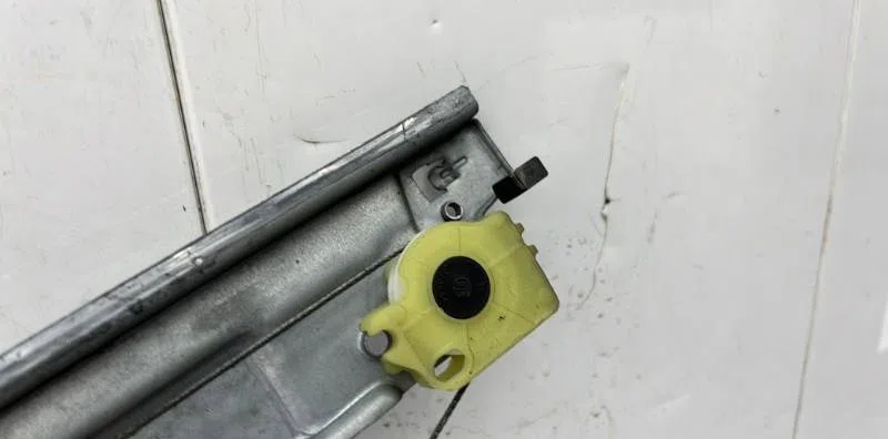 Mecanisme  moteur lève-glace avant droit PEUGEOT 207 PHASE 2 occasion