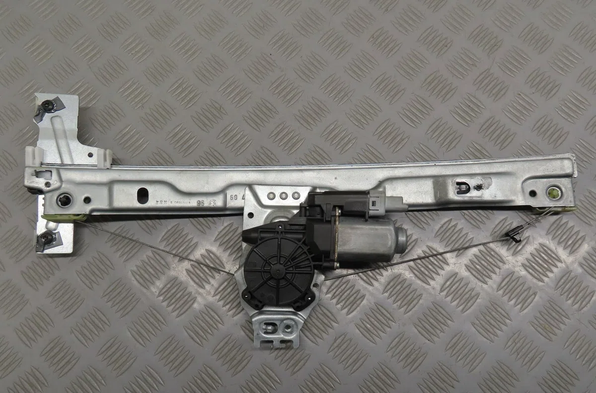Mecanisme moteur lève-glace avant droit Peugeot 207 SW (WK_) 1.6 hdi (2007-2012) occasion