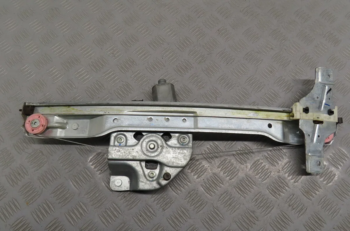 Mecanisme  moteur lève-glace avant droit Peugeot 208 I (CA_, CC_) 1.6 hdi (2012) 5 portes occasion
