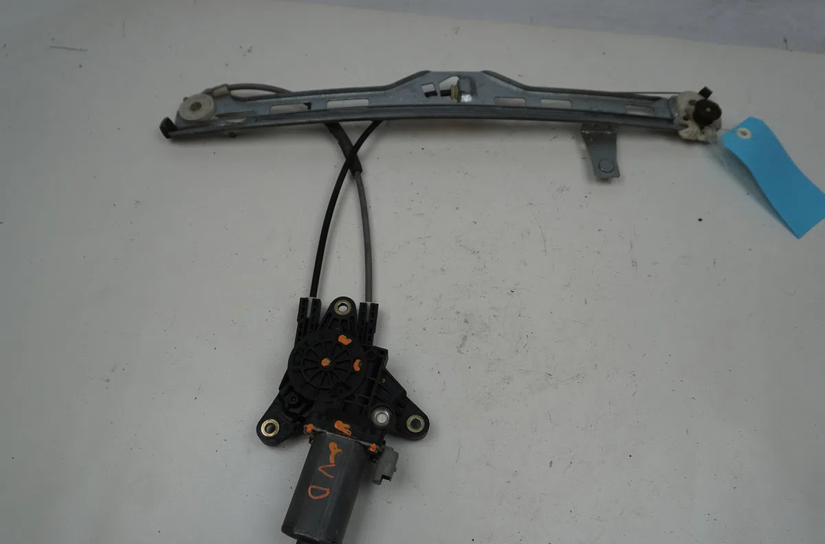 Mecanisme  moteur lève-glace avant droit Peugeot 306 Break (7E, N3, N5) 1.8 16v (1997-2002) occasion