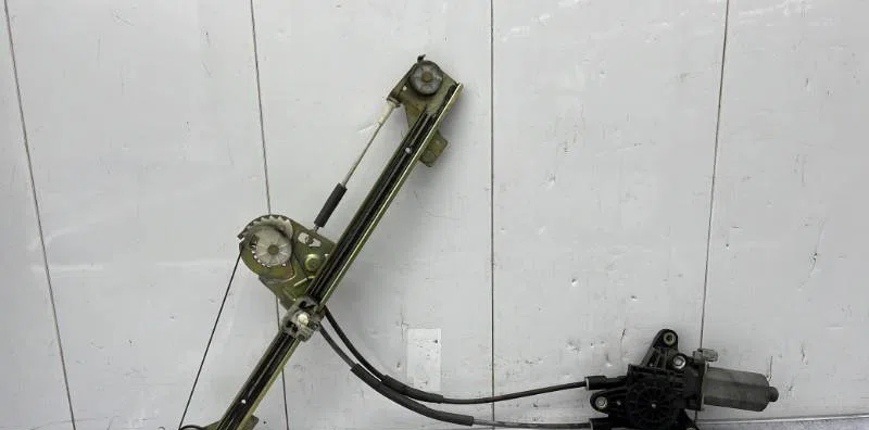 Mecanisme  moteur lève-glace avant droit PEUGEOT 306 PHASE 1 occasion