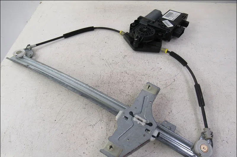 Mecanisme moteur lève-glace avant droit Peugeot 307 Break (3E) 2.0 hdi 110 (2002-2009) 5 portes occasion