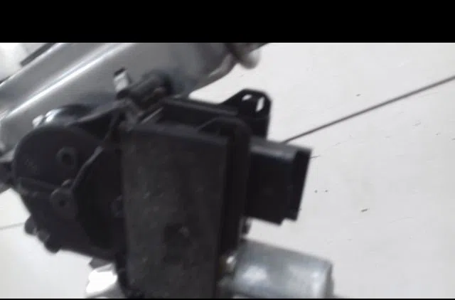 Mecanisme  moteur lève-glace avant droit Peugeot 308 I (4A_, 4C_) 1.6 16v (2007-2014) 5 portes occasion
