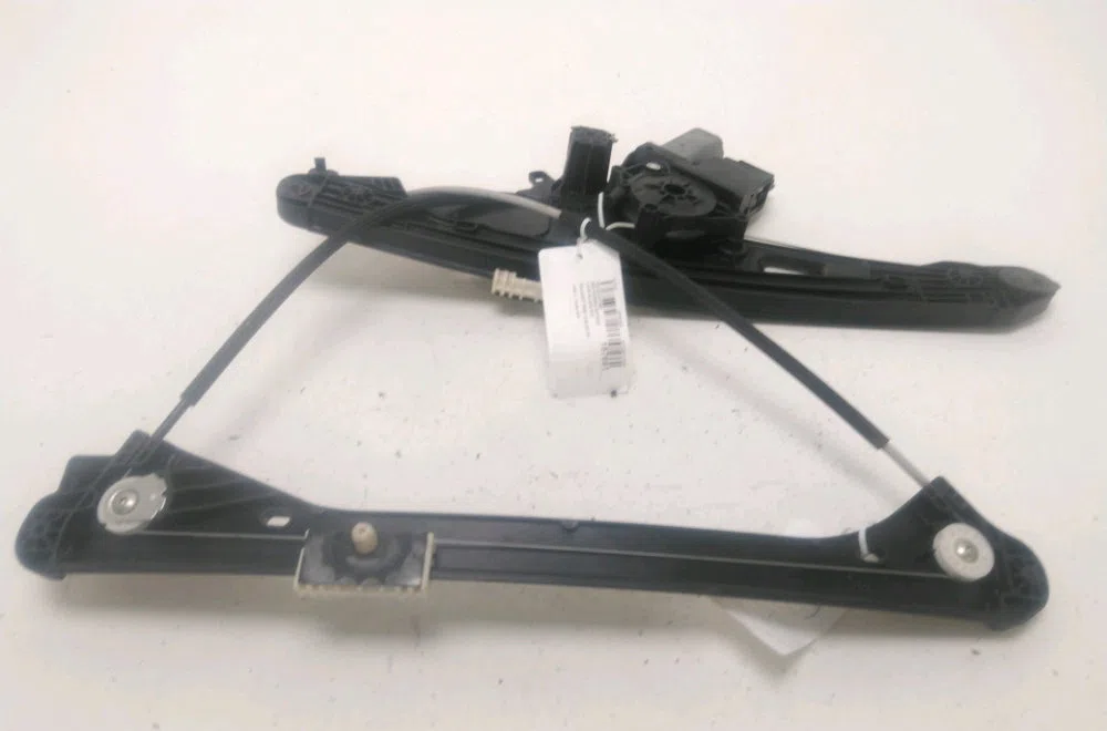 Mecanisme moteur lève-glace avant droit Peugeot 5008 II (MC_, MJ_, MR_, M4_) 1.5 bluehdi 130 (mcyhzj, mcyhzr, mcyhzx) (