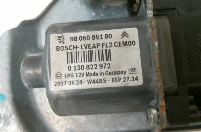 Mecanisme  moteur lève-glace avant droit Peugeot 508 I (8D_) 1.6 bluehdi 120 (2014-2018) occasion