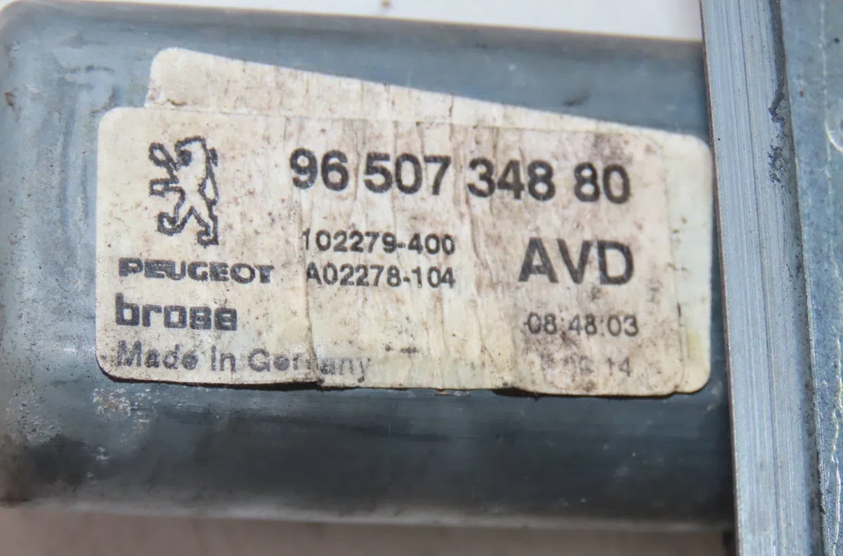 Mecanisme  moteur lève-glace avant droit Peugeot 607 (9D, 9U) 2.0 hdi (2005-2011) occasion