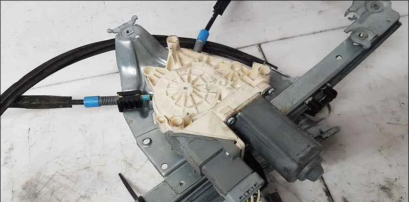Mecanisme  moteur lève-glace avant droit PEUGEOT 607 occasion