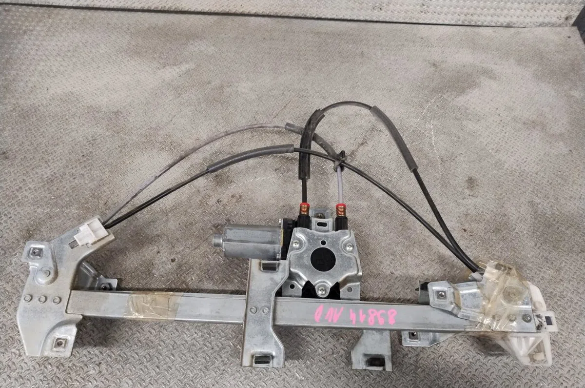 Mecanisme  moteur lève-glace avant droit Peugeot PARTNER Camionnette-Monospace (5_, G_) 2.0 hdi (2000-2008) 3 portes occ