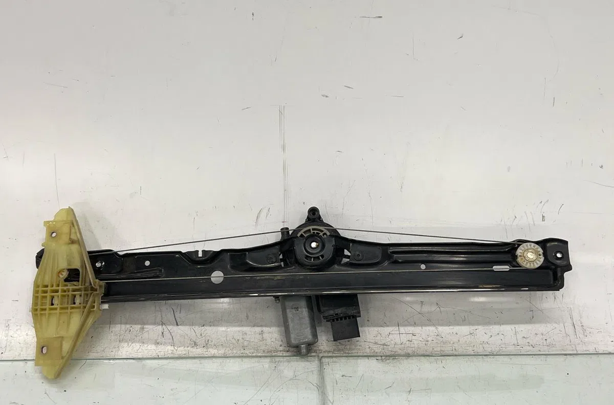 Mecanisme  moteur lève-glace avant droit PEUGEOT TRAVELLER PHASE 1 occasion