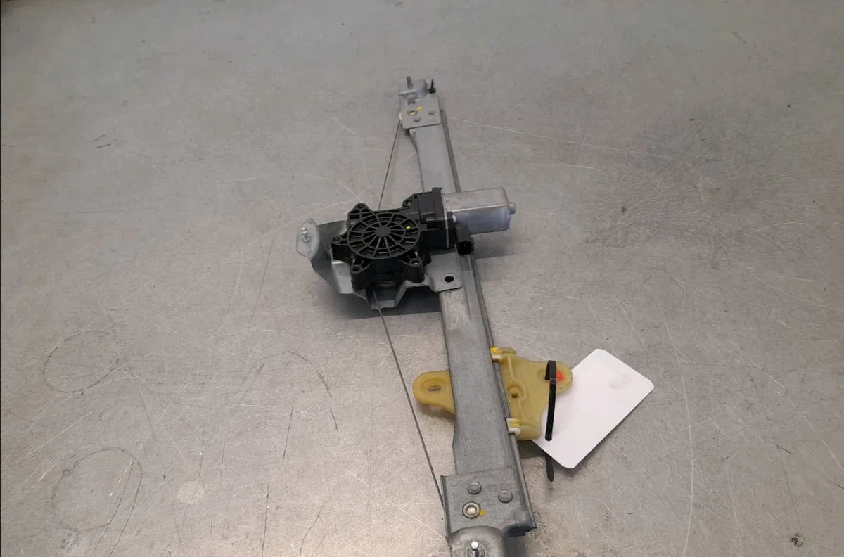 Mecanisme  moteur lève-glace avant droit Renault CAPTUR I (J5_, H5_) 1.2 tce 120 (2013) occasion