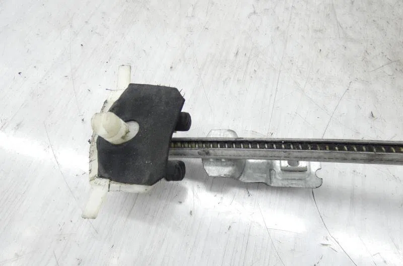 Mecanisme  moteur lève-glace avant droit RENAULT CLIO 1 PHASE 3 occasion
