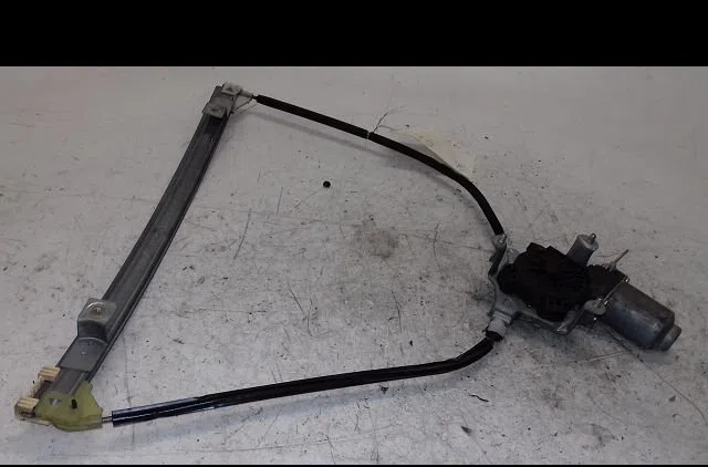 Mecanisme moteur lève-glace avant droit Renault CLIO II (BB_, CB_) 1.5 dci (2003-2005) occasion