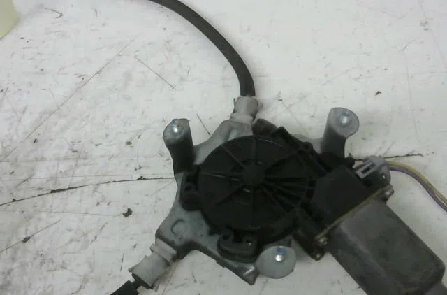 Mecanisme  moteur lève-glace avant droit Renault CLIO II (BB_, CB_) 1.5 dci (b-cb3m) (2005-2010) 3 portes occasion