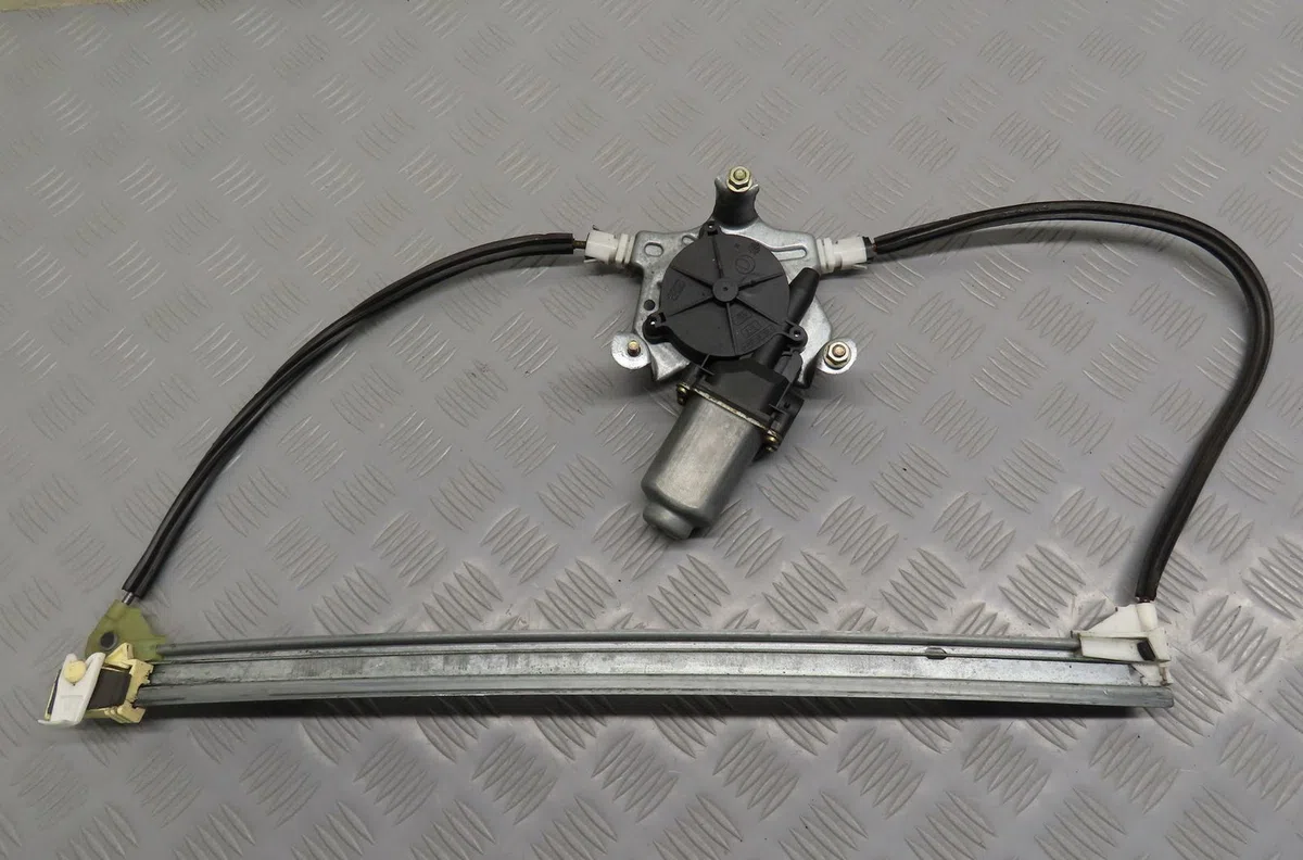 Mecanisme  moteur lève-glace avant droit Renault CLIO II (BB_, CB_) 1.6 16v (bb01, bb0h, bb0t, bb14, bb1d, bb1r, bb2kl, 