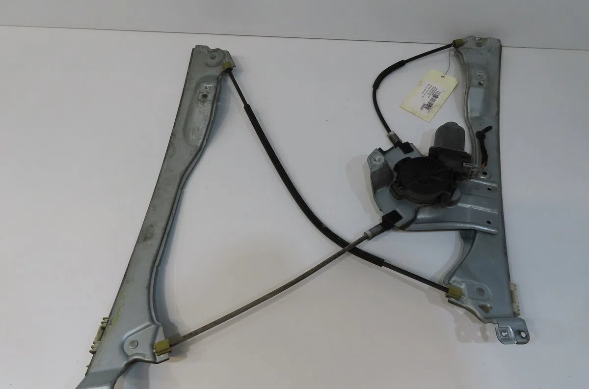 Mecanisme  moteur lève-glace avant droit Renault CLIO III (BR0-1, CR0-1) 1.6 16v (br05, br0b, br0y, br15, br1j, br1m, br